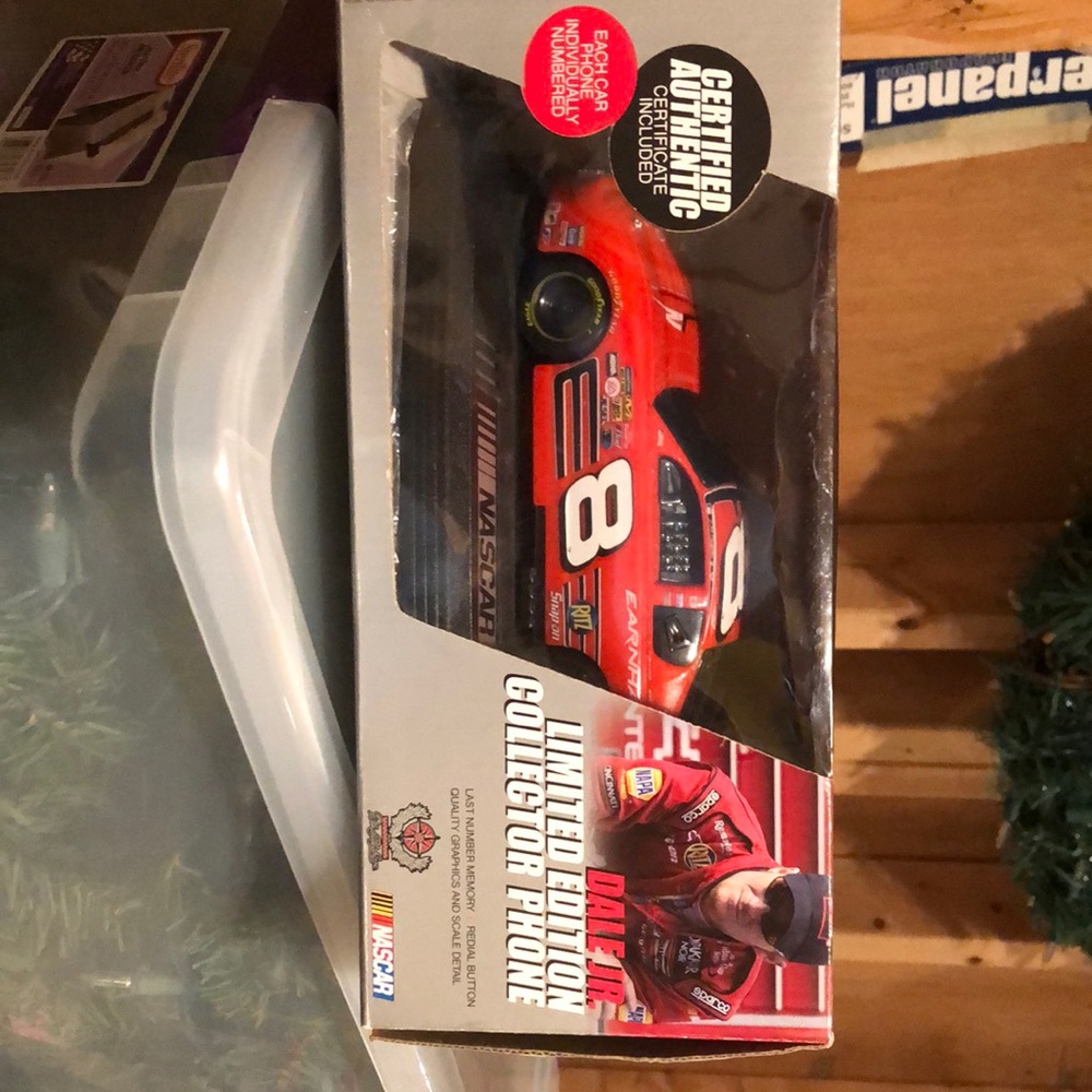 Dale Jr. Collector Phone